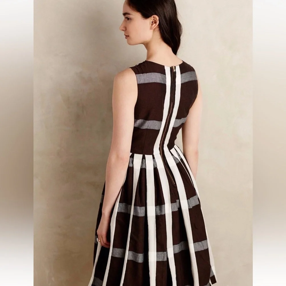 ANTHROPOLOGIE MAEVE BROWN PLEATED FIT & FLARE BEADED NECKLINE IVY‎ LEAGUE DRESS - Picture 3 of 15